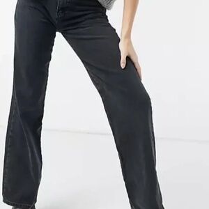 Stradivarius Jeans - Long Straight Fit in Black